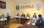 Przedstawiciele Straży Granicznej oraz Izb Administracji Skarbowej obradują w Komendzie Oddziału Straży Granicznej.