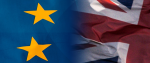zdjęcie przedstawiające w połowie flagę Uunii Europejskiej, w drugiej połowie flagę Wielkiej Brytanii